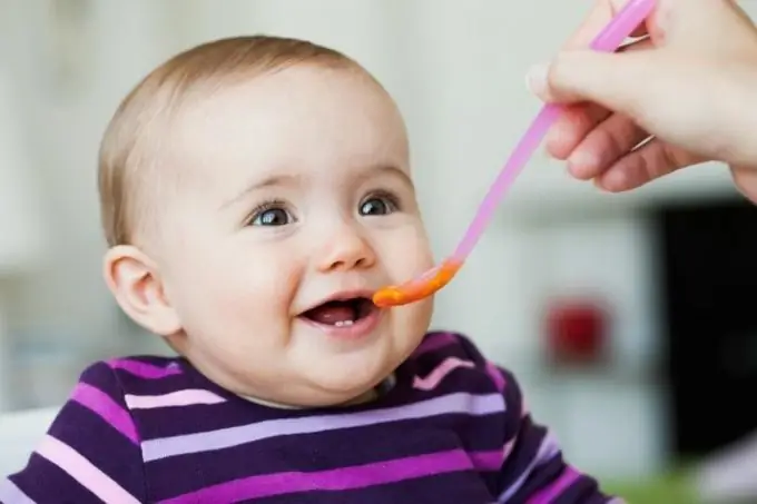 Comment introduire des légumes frais dans les aliments complémentaires