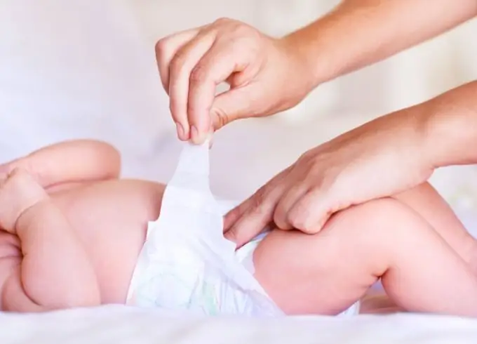 Paano pumili ng mga diaper para sa isang bata