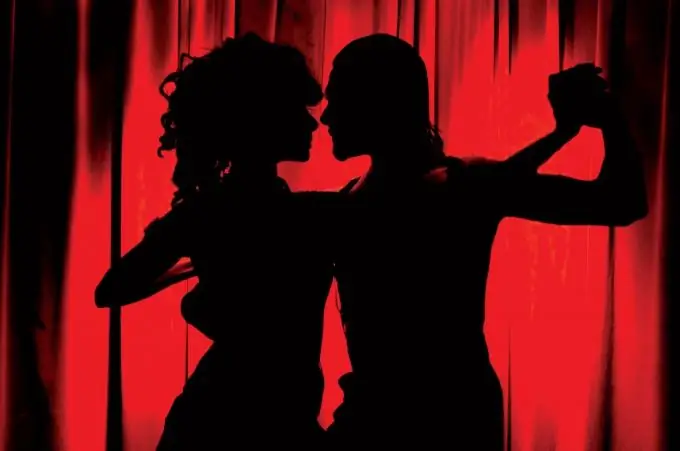 The role of women in relationships and in Argentine tango