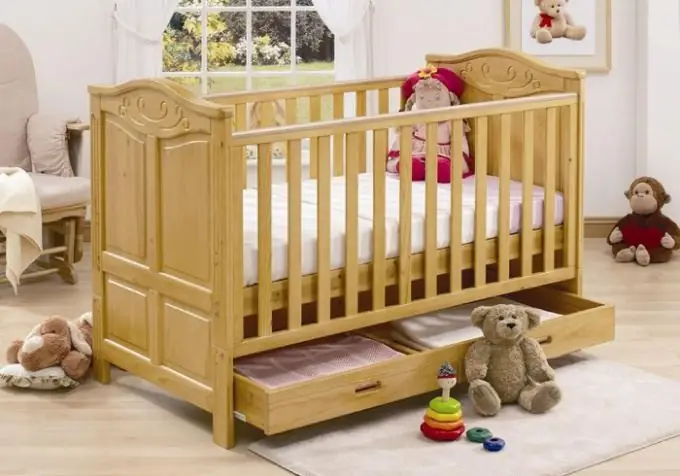 So wählen Sie das richtige Kinderbett für Ihr Baby