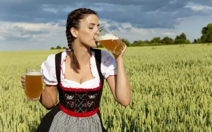 Darf alkoholfreies Bier von stillenden Frauen verwendet werden?